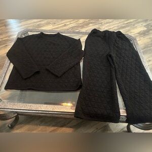 Quilted long sleeve sweater & matching bottom set Black Color